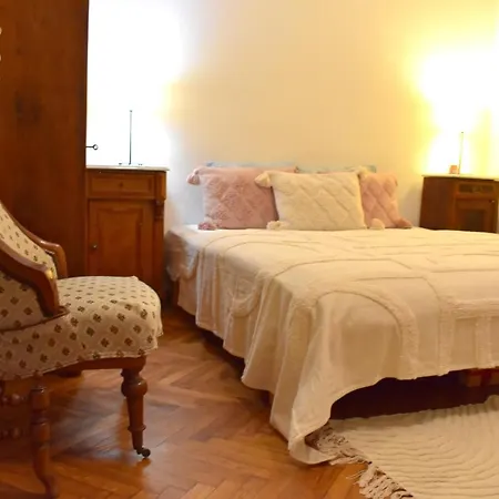 Old Town - Konviktska Apartman *