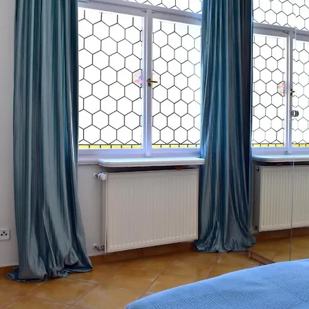 Old Town - Konviktska Apartament Praga