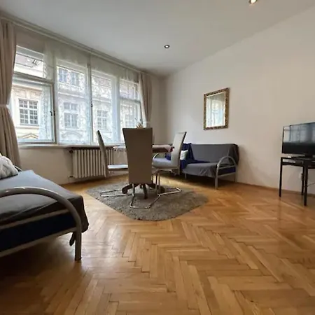 Old Town - Konviktska Πράγα