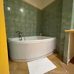 Old Town - Konviktska Apartman